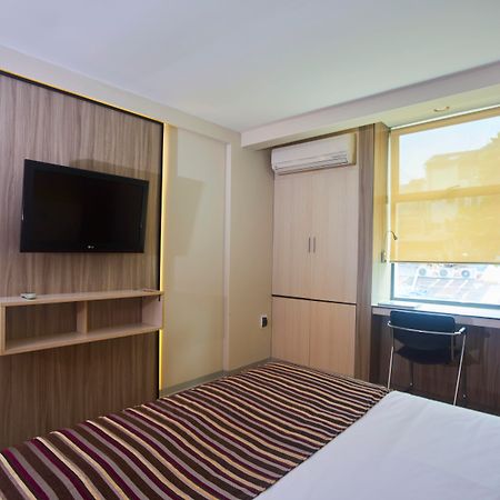 Victoria Regia Hotel Икитос Экстерьер фото