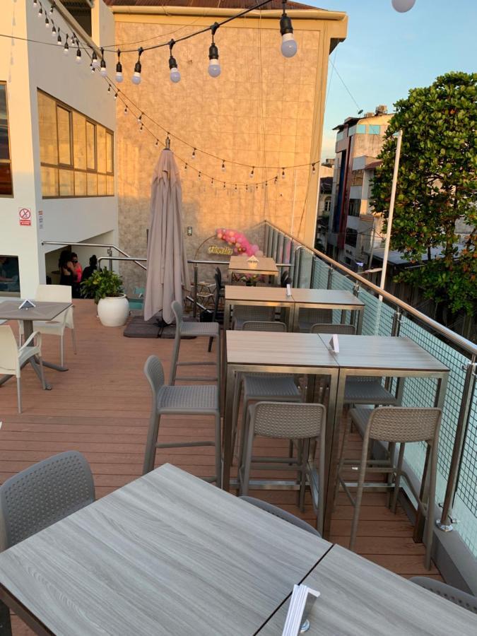 Victoria Regia Hotel Икитос Экстерьер фото
