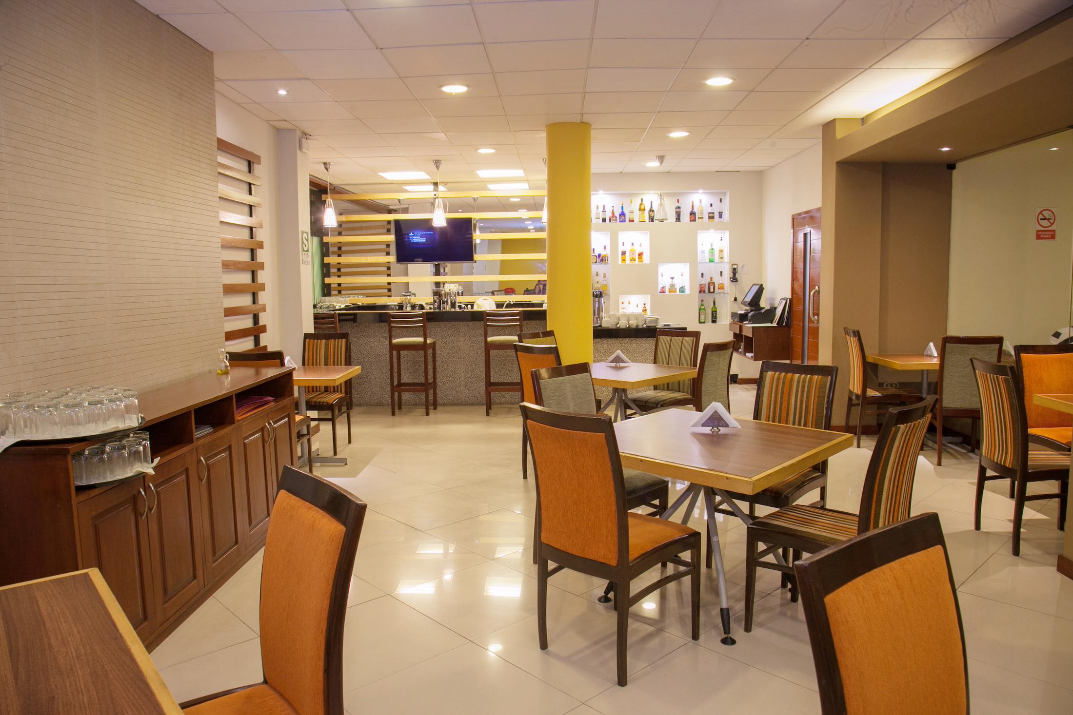 Victoria Regia Hotel Икитос Экстерьер фото