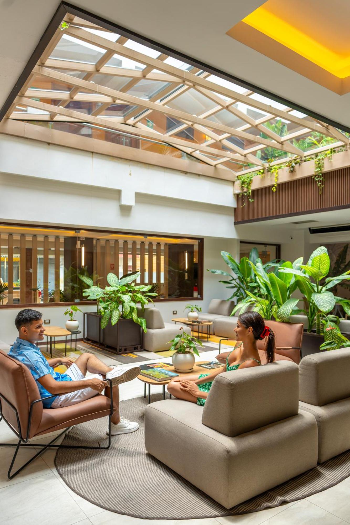 Victoria Regia Hotel Икитос Экстерьер фото