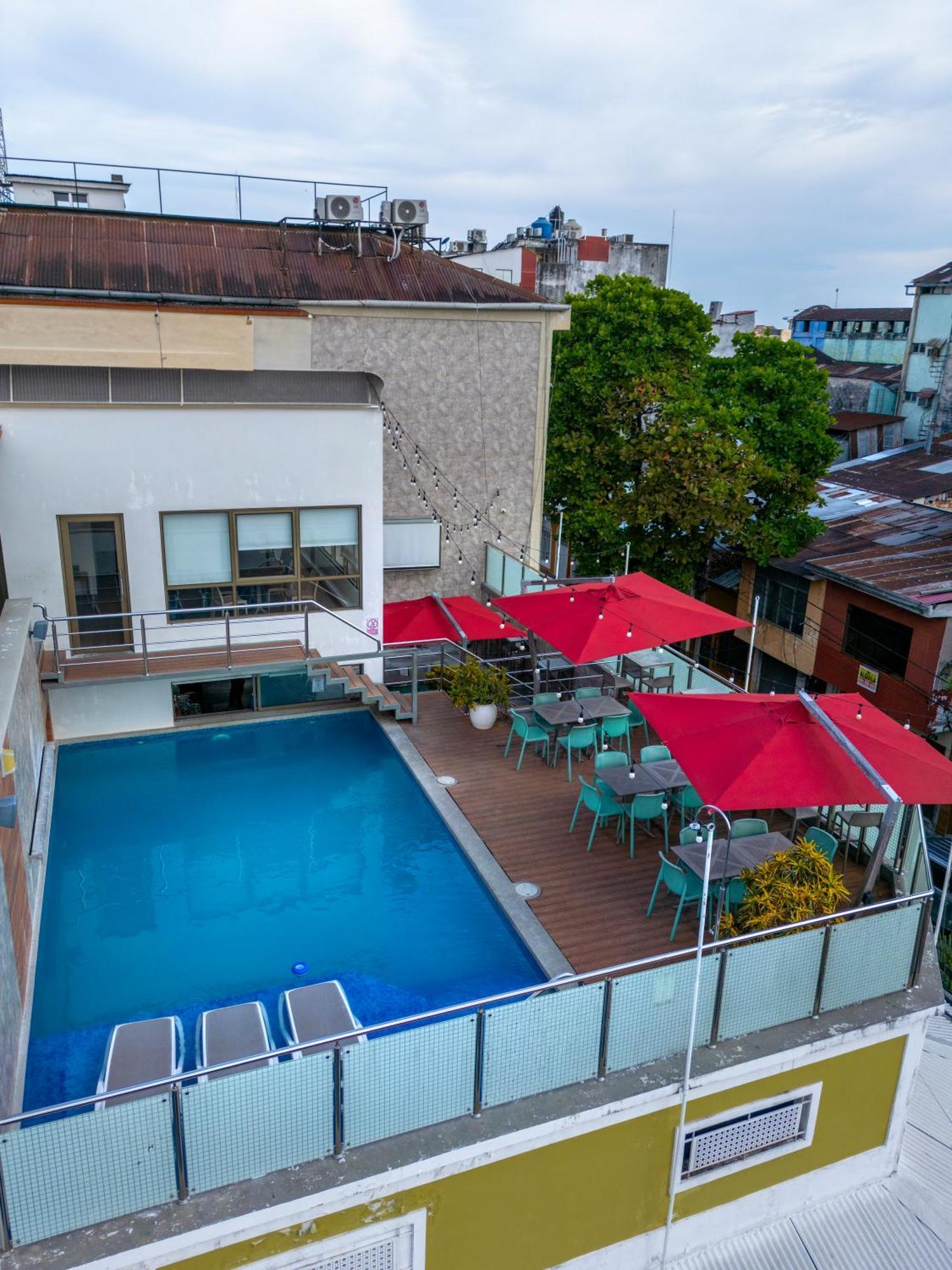 Victoria Regia Hotel Икитос Экстерьер фото