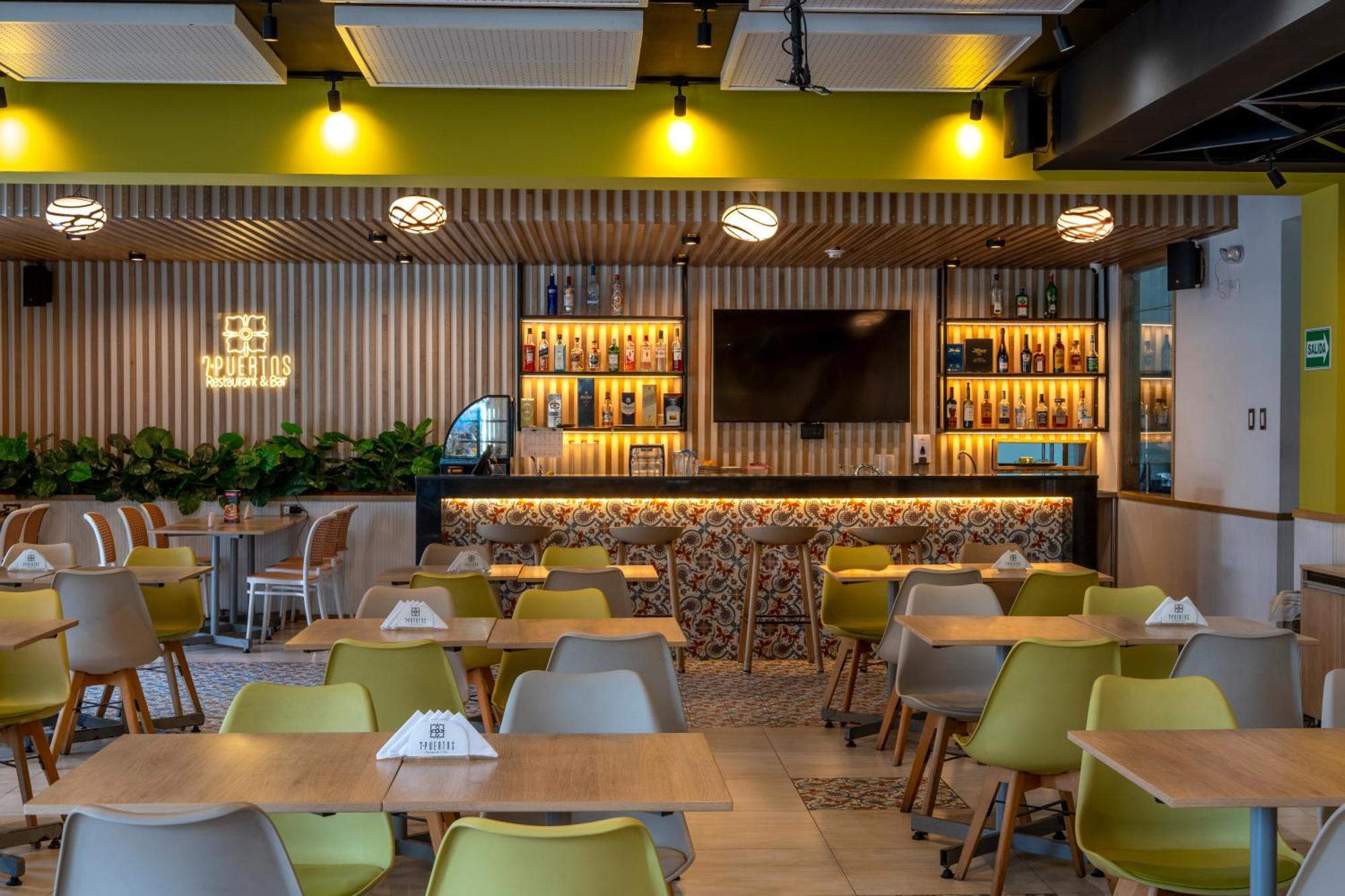 Victoria Regia Hotel Икитос Экстерьер фото
