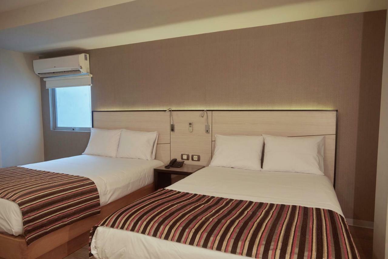 Victoria Regia Hotel Икитос Экстерьер фото